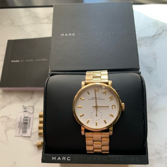 marc jacobs mbm3243